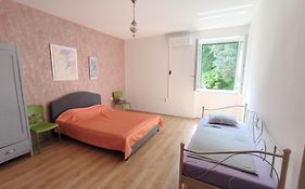 Bright And Colourful Apartment Luce -Sandy Beach